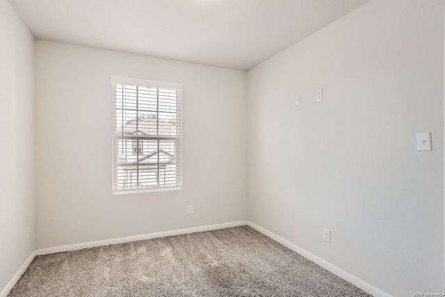 7934 Dial Ike Dr Unit 202, San Antonio, TX 78218