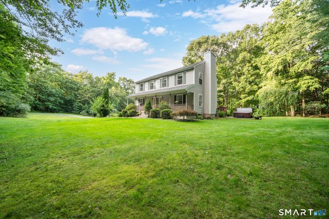 1 Lake Drive, Oxford, CT 06478