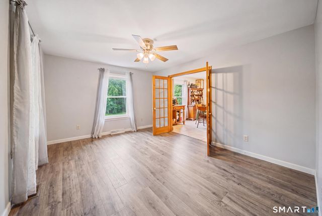 1 Lake Drive, Oxford, CT 06478