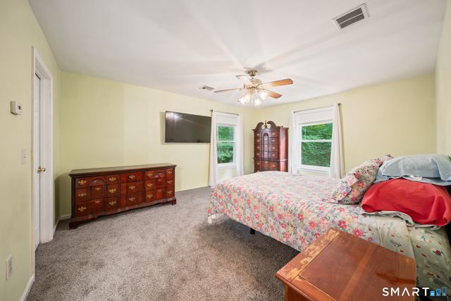 1 Lake Drive, Oxford, CT 06478