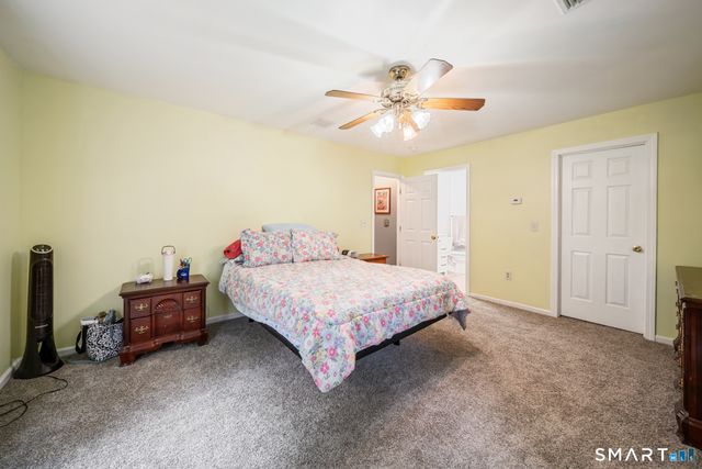 1 Lake Drive, Oxford, CT 06478