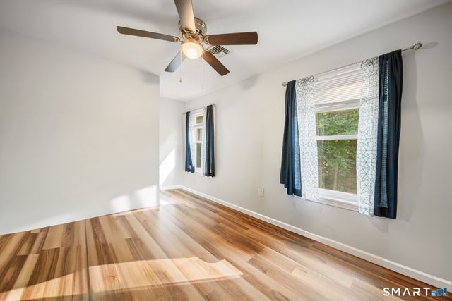 1 Lake Drive, Oxford, CT 06478