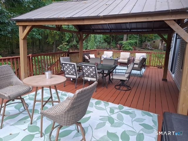 1 Lake Drive, Oxford, CT 06478