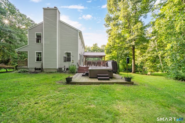 1 Lake Drive, Oxford, CT 06478