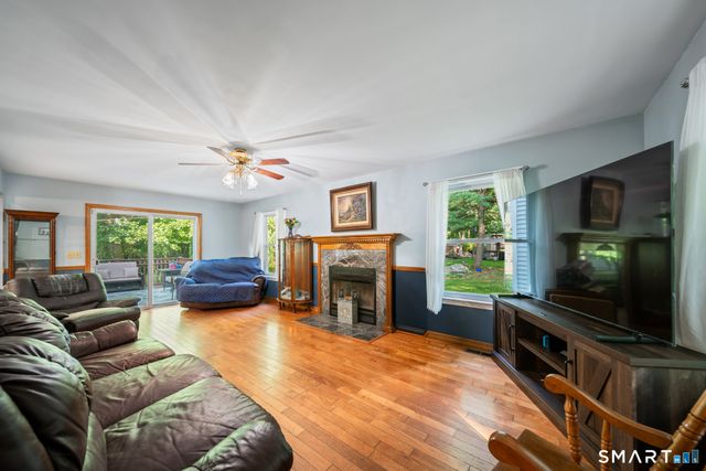 1 Lake Drive, Oxford, CT 06478