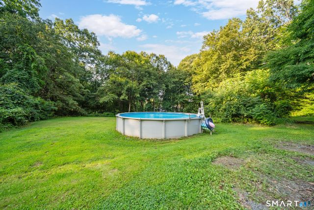 1 Lake Drive, Oxford, CT 06478