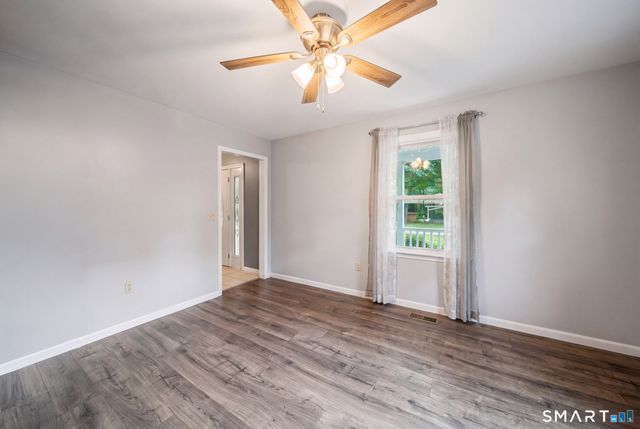 1 Lake Drive, Oxford, CT 06478