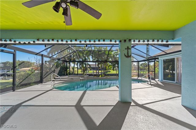 230 Kamal PKWY, Cape Coral, FL 33904