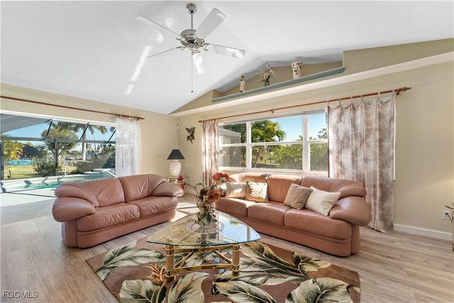 230 Kamal PKWY, Cape Coral, FL 33904