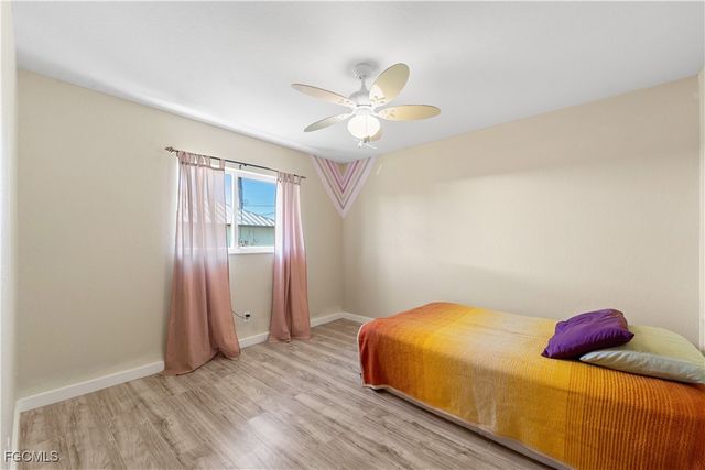 230 Kamal PKWY, Cape Coral, FL 33904