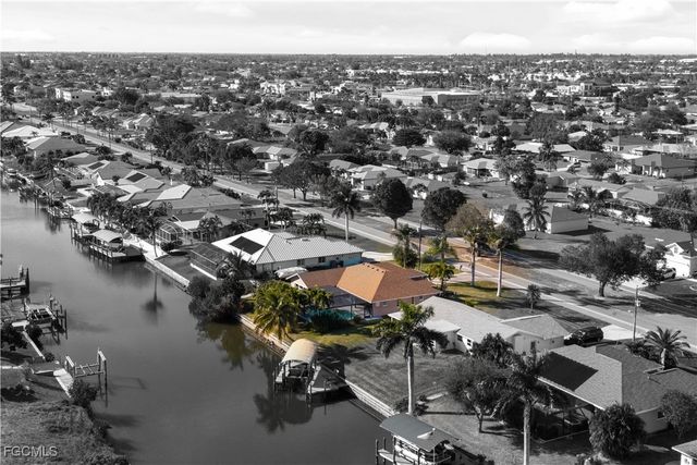 230 Kamal PKWY, Cape Coral, FL 33904