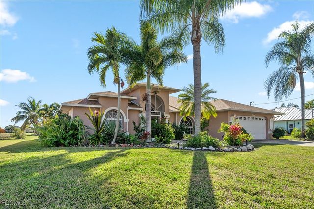 230 Kamal PKWY, Cape Coral, FL 33904