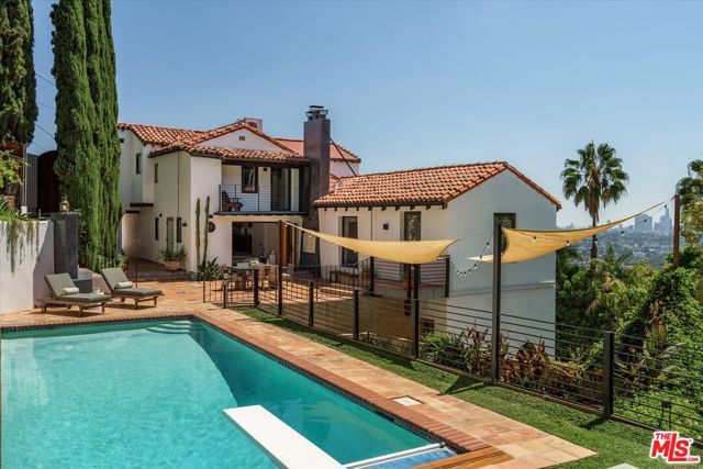 2551 Glendower Avenue, Los Angeles, CA 90027
