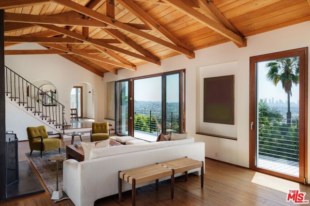 2551 Glendower Avenue, Los Angeles, CA 90027