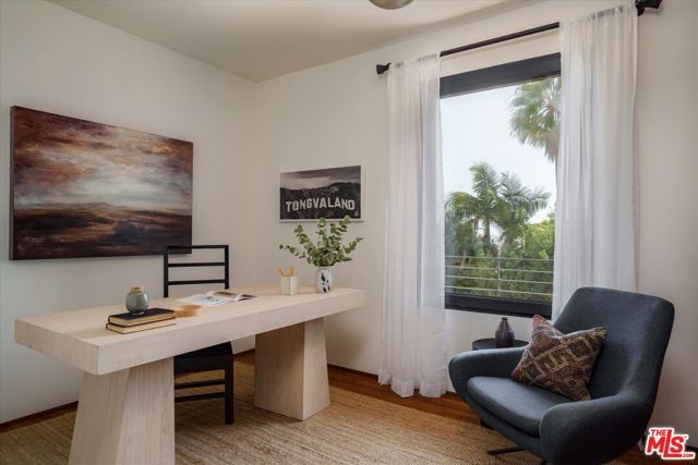 2551 Glendower Avenue, Los Angeles, CA 90027