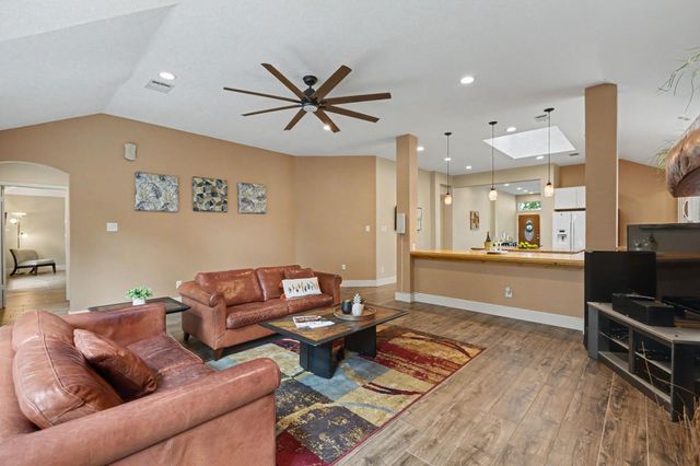1909 Holly Hill DR, Leander, TX 78641