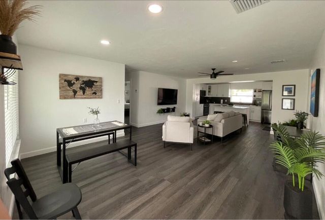 1523 Berkshire Avenue, Jupiter, FL 33469