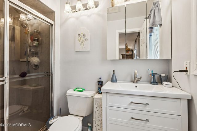 27 Dorset Court, Franklin Twp, NJ 08873