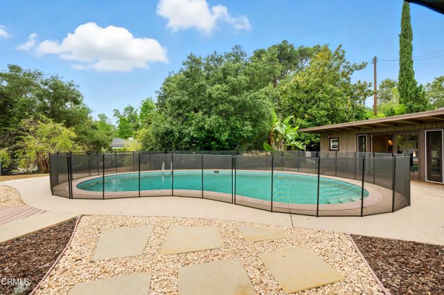 5123 Caroli Lane, La Canada Flintridge, CA 91011