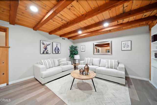 5123 Caroli Lane, La Canada Flintridge, CA 91011