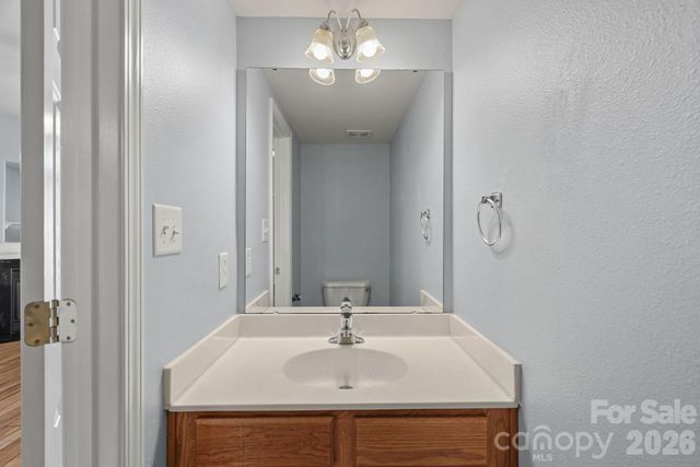4037 Center Place Drive, Harrisburg, NC 28075