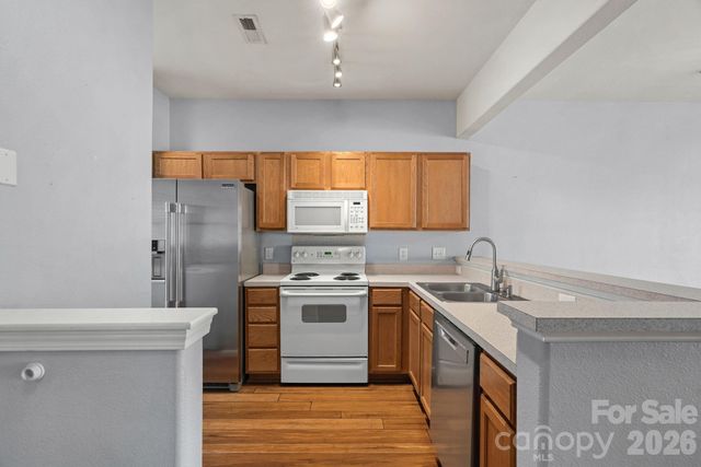4037 Center Place Drive, Harrisburg, NC 28075
