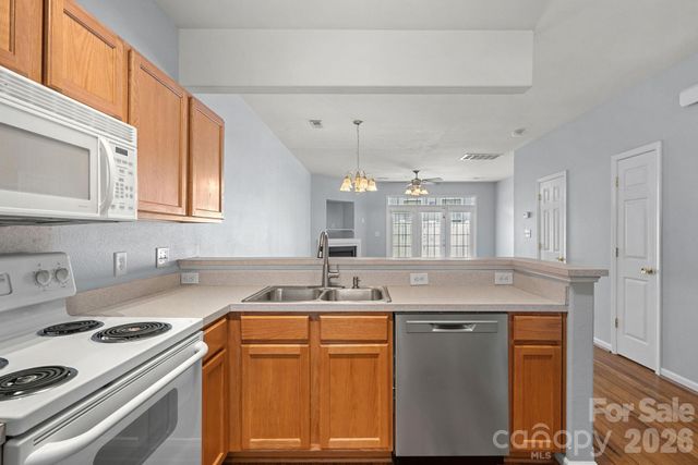 4037 Center Place Drive, Harrisburg, NC 28075