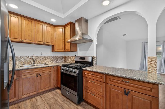 2812 Plover St, Sacramento, CA 95815