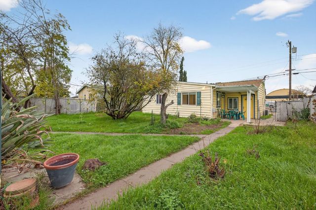 2812 Plover St, Sacramento, CA 95815