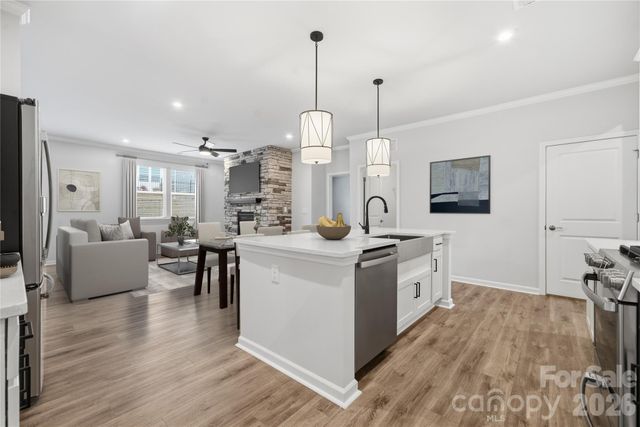 1100 Arundle Road, Sherrills Ford, NC 28673