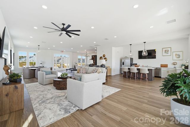 1100 Arundle Road, Sherrills Ford, NC 28673