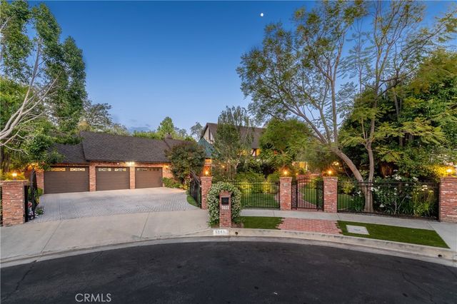 5340 Calvin Avenue, Tarzana, CA 91356