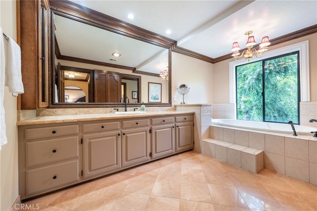 5340 Calvin Avenue, Tarzana, CA 91356