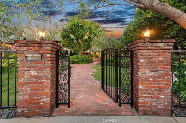 5340 Calvin Avenue, Tarzana, CA 91356
