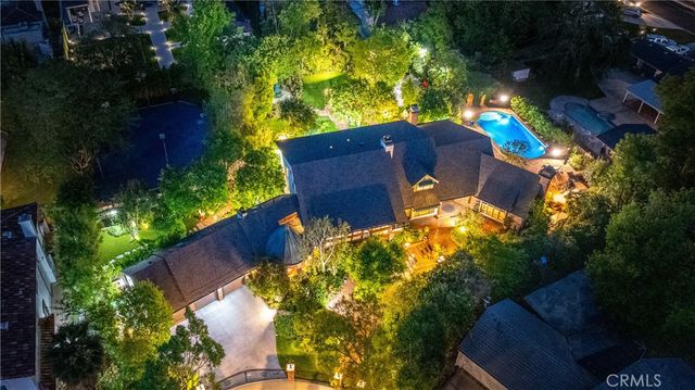 5340 Calvin Avenue, Tarzana, CA 91356