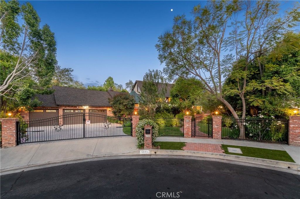 5340 Calvin Avenue, Tarzana, CA 91356