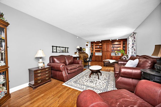 1015 KY-698, Stanford, KY 40484