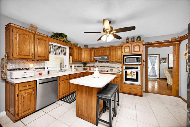 1015 KY-698, Stanford, KY 40484