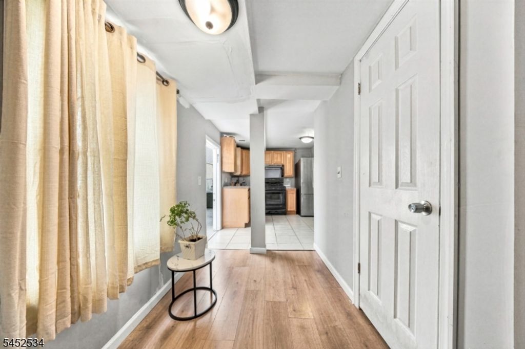 212 Port Ave, Elizabeth City, NJ 07206 — photo 3