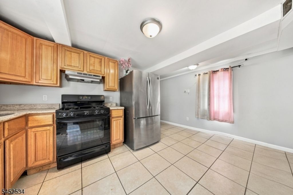 212 Port Ave, Elizabeth City, NJ 07206 — photo 4