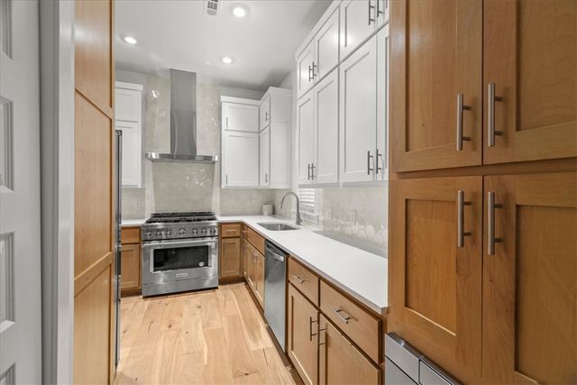 5392 Crescent Street, Springdale, AR 72762