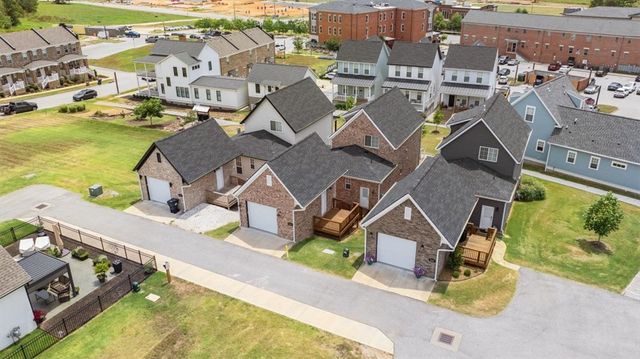 5392 Crescent Street, Springdale, AR 72762
