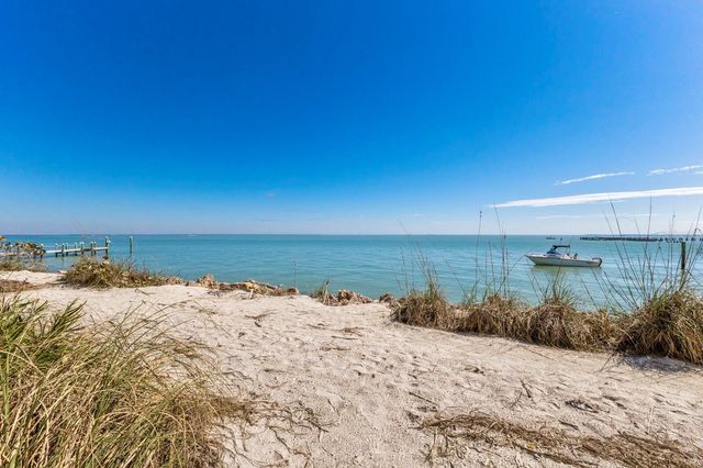 831 HARBORSHORE DRIVE 1, Boca Grande, FL 33921