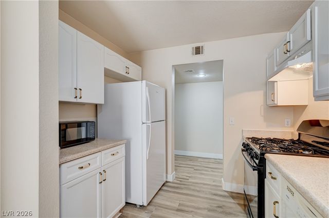 7621 Almeria Avenue, Las Vegas, NV 89128