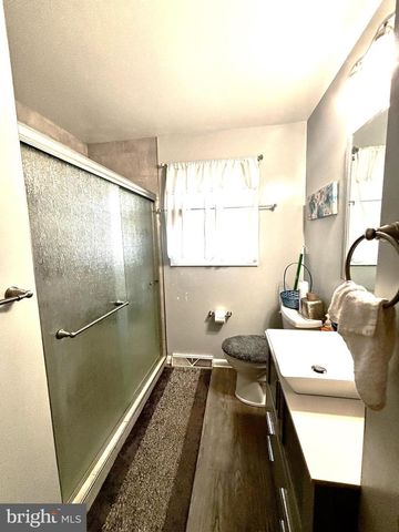 14042 CREST AVE, Waynesboro, PA 17268
