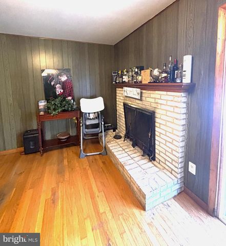 14042 CREST AVE, Waynesboro, PA 17268