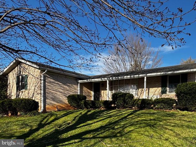 14042 CREST AVE, Waynesboro, PA 17268