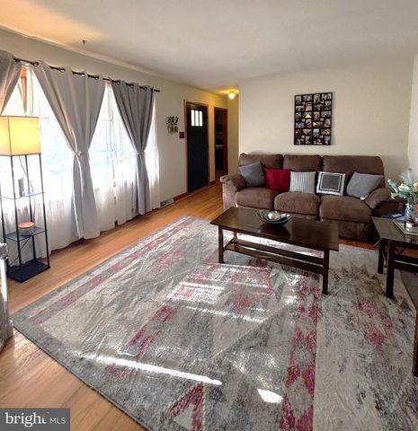 14042 CREST AVE, Waynesboro, PA 17268