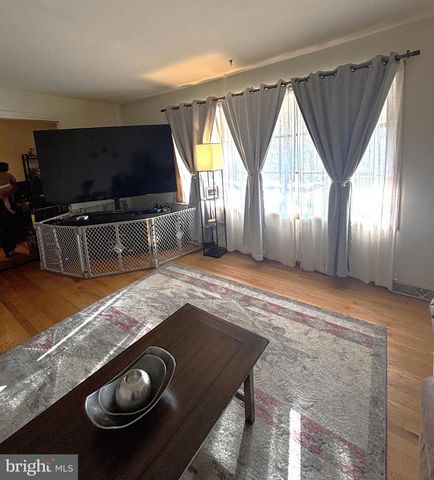 14042 CREST AVE, Waynesboro, PA 17268