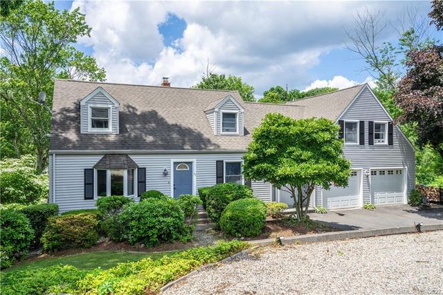 39 Winslow Road, Cheshire, CT 06410